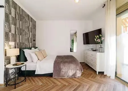 Sunlight - Suze Modern * بوزولي