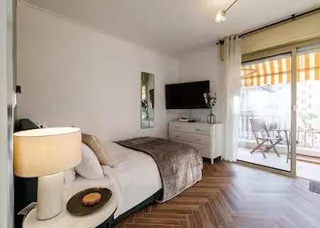 Sunlight - Suze Modern *